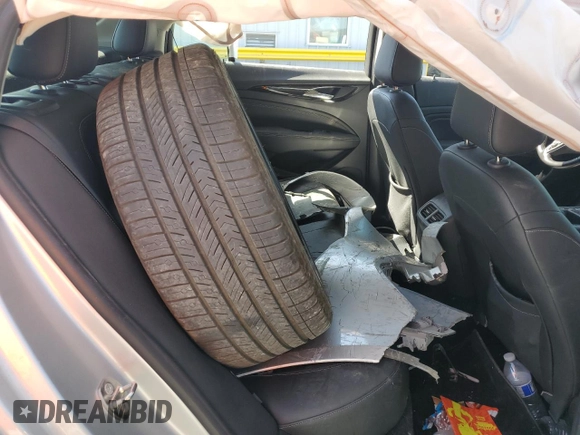 2018 Buick Regal Essence with VIN W04GP6SX9J1144630, listed as a Copart auction lot 53074585 with 96,077 mi miles and Salvage title. Bid and sale history available at DreamBid. Image 10.