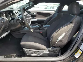 2020 Ford Mustang EcoBoost z VIN 1FA6P8TH5L5184273, wystawiony jako Copart lot #57906725 z przebiegiem 47 161 mil mil oraz Szkoda całkowita • Salvage title. Historia ofert i sprzedaży dostępna na DreamBid. Obrazek 7.