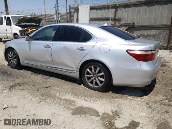 2008 Lexus LS 460 z VIN JTHBL46F985075053, wystawiony jako Copart lot #58467284 z przebiegiem 200 664 mil mil oraz Szkoda całkowita • Salvage title. Historia ofert i sprzedaży dostępna na DreamBid. Obrazek 2.
