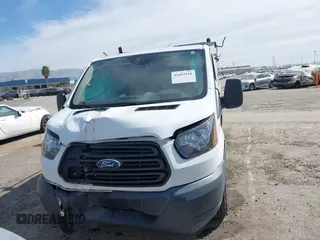 2018 Ford Transit с VIN 1FTYE1YM3JKA17401, выставлен на аукционе IAAI как лот 41692518 с пробегом 145 472 миль миль и . История ставок и продаж доступна на DreamBid. Изображение 12.