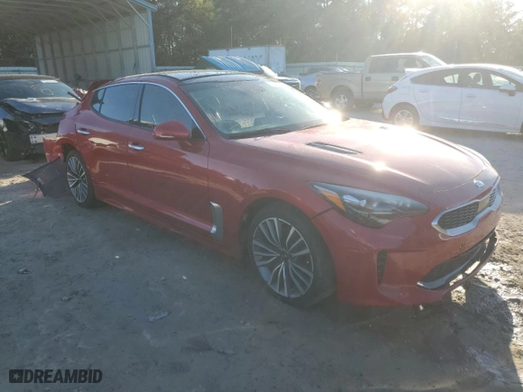 2019 Kia Stinger Premium with VIN KNAE25LA9K6059112, listed as a Copart auction lot 76239304 with 61,266 mi miles and Non Repairable. Bid and sale history available at carsss.com. Image 4.