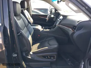 2019 Cadillac Escalade Premium Luxury with VIN 1GYS4CKJ1KR407662, listed as a IAAI auction lot 41519495 with 101,892 mi miles. Bid and sale history available at carsss.com. Image 5.
