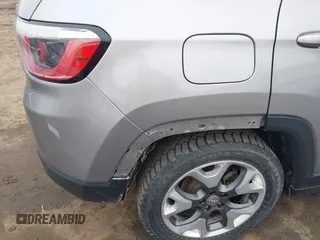 2019 Jeep Compass Limited with VIN 3C4NJCCB8KT782121, listed as a IAAI auction lot 41698308 with 158,352 mi miles. Bid and sale history available at carsss.com. Image 18.