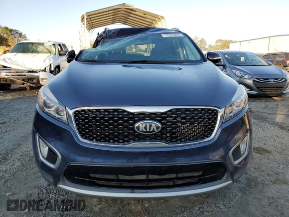 2016 Kia Sorento EX with VIN 5XYPH4A13GG029809, listed as a Copart auction lot 77331854 with 108,989 mi miles and Non Repairable. Bid and sale history available at DreamBid. Image 5.