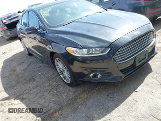 2013 Ford Fusion SE with VIN 3FA6P0H91DR220817, listed as a IAAI auction lot 42062197 with 182,397 mi miles. Bid and sale history available at carsss.com. Image 1.