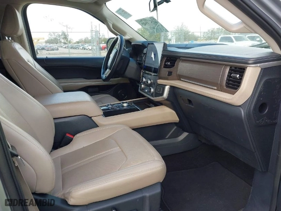2022 Ford Expedition Max Limited with VIN 1FMJK2AT6NEA59479, listed as a IAAI auction lot 41579925 with 64,657 mi miles. Bid and sale history available at carsss.com. Image 5.