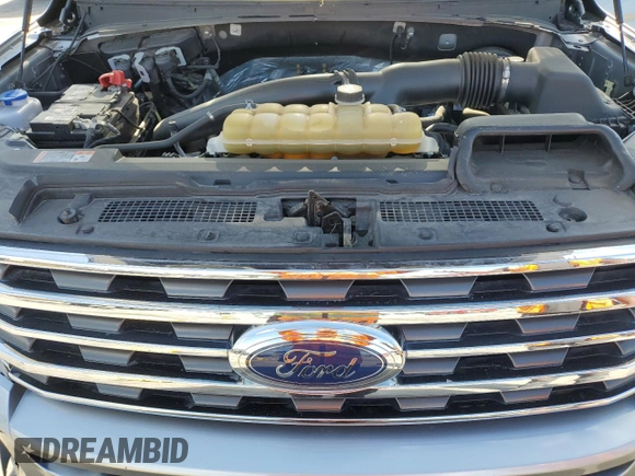 2021 Ford Expedition XLT with VIN 1FMJU1HT9MEA32205, listed as a Copart auction lot 54782185 with 43,300 mi miles and Salvage title. Bid and sale history available at DreamBid. Image 12.