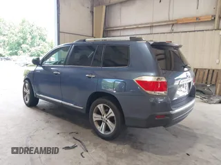2011 Toyota Highlander Limited with VIN 5TDYK3EH8BS026066, listed as a IAAI auction lot 42646319 with 118,317 mi miles and . Bid and sale history available at DreamBid. Image 3.