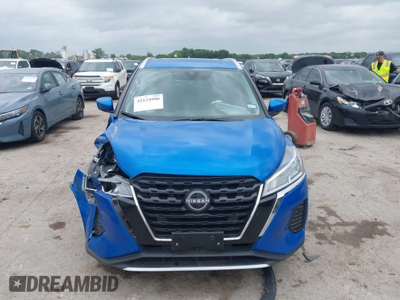 2023 Nissan Kicks SV with VIN 3N1CP5CV3PL554999, listed as a IAAI auction lot 42124980 with 19,963 mi miles and . Bid and sale history available at DreamBid. Image 12.