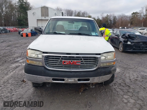 2002 GMC Sierra 2500HD SLE with VIN 1GTHK23162F158226, listed as a IAAI auction lot 41119821 with 50,119 mi miles. Bid and sale history available at carsss.com. Image 12.