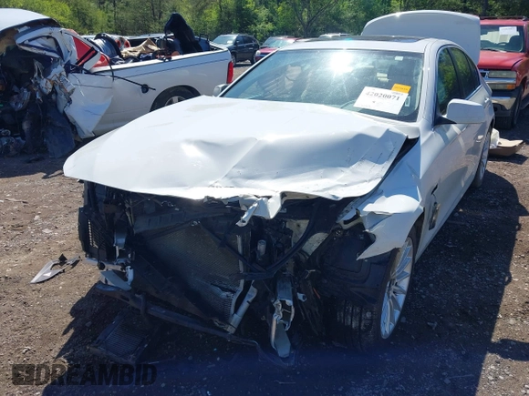 2011 BMW 5 Series 535i with VIN WBAFR7C55BC805071, listed as a IAAI auction lot 42020071 with 205,162 mi miles and . Bid and sale history available at carsss.com. Image 6.