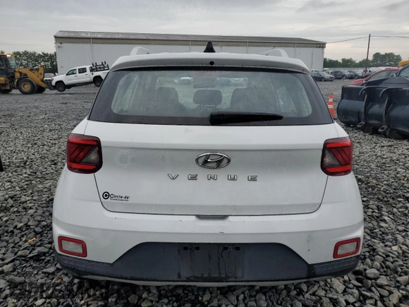 2020 Hyundai Venue SEL with VIN KMHRC8A33LU040202, listed as a Copart auction lot 63265265 with 72,572 mi miles and Salvage title. Bid and sale history available at DreamBid. Image 6.
