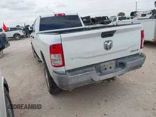 2022 Ram 2500 Tradesman with VIN 3C6UR5HJ8NG345403, listed as a IAAI auction lot 42555211 with 122,363 mi miles and . Bid and sale history available at DreamBid. Image 3.