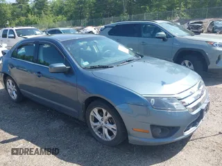 2012 Ford Fusion SE z VIN 3FAHP0HA6CR221124, wystawiony jako IAAI lot #42498192 z przebiegiem 145 980 mil mil oraz . Historia ofert i sprzedaży dostępna na DreamBid. Obrazek 1.