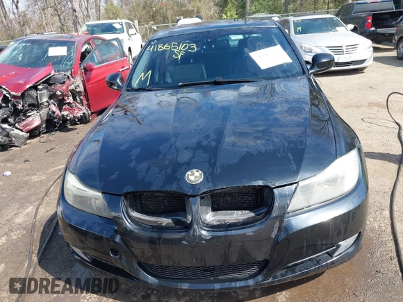 2009 BMW 3 Series 328i z VIN WBAPH73569E128649, wystawiony jako IAAI lot #41865103 z przebiegiem 238 385 mil mil oraz . Historia ofert i sprzedaży dostępna na DreamBid. Obrazek 12.