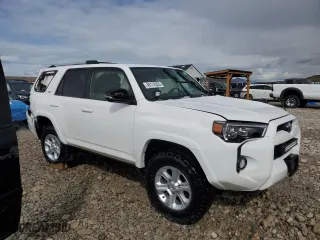 2019 Toyota 4Runner SR5 with VIN JTEBU5JR7K5663185, listed as a Copart auction lot 49112055 with 77,907 mi miles and Salvage Title. Bid and sale history available at carsss.com. Image 4.