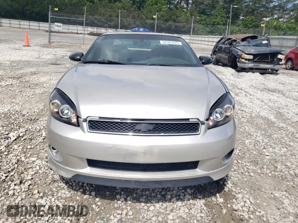 2006 Chevrolet Monte Carlo SS z VIN 2G1WL15C069375274, wystawiony jako Copart lot #56381675 z przebiegiem 175 805 mil mil oraz Szkody całkowita. Historia ofert i sprzedaży dostępna na DreamBid. Obrazek 5.