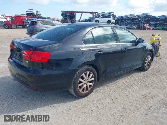 2014 Volkswagen Jetta SE с VIN 3VWD17AJ8EM304418, выставлен на аукционе IAAI как лот 42687062 с пробегом 207 402 миль миль и . История ставок и продаж доступна на DreamBid. Изображение 4.