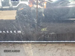 2023 Jeep Grand Wagoneer z VIN 1C4SJVEJ3PS561487, wystawiony jako Copart lot #74422444 z przebiegiem Nie podano mil oraz Nie do naprawy • Non repairable. Historia ofert i sprzedaży dostępna na DreamBid. Obrazek 13.