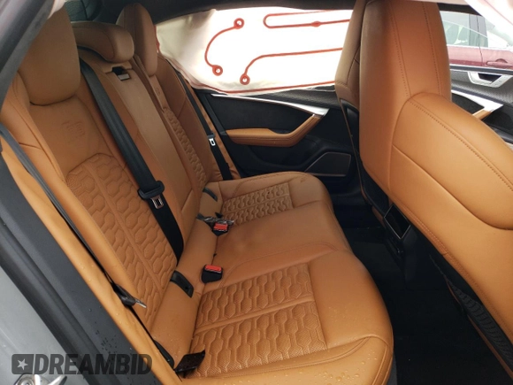 2021 Audi RS 7 z VIN WUAPCBF26MN906501, wystawiony jako Copart lot #37039103 z przebiegiem Nie podano mil oraz . Historia ofert i sprzedaży dostępna na DreamBid. Obrazek 10.