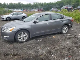 2015 Nissan Altima SV z VIN 1N4AL3AP4FC455584, wystawiony jako Copart lot #57065785 z przebiegiem 176 929 mil mil oraz Szkoda całkowita • Salvage title. Historia ofert i sprzedaży dostępna na DreamBid. Obrazek 1.