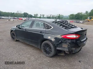 2015 Ford Fusion SE z VIN 3FA6P0H92FR111589, wystawiony jako IAAI lot #42610816 z przebiegiem 155 264 mil mil oraz . Historia ofert i sprzedaży dostępna na DreamBid. Obrazek 3.