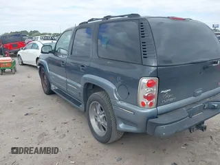 2004 GMC Yukon SLT z VIN 1GKEC13Z44J310511, wystawiony jako IAAI lot #42011475 z przebiegiem 218 746 mil mil oraz . Historia ofert i sprzedaży dostępna na DreamBid. Obrazek 3.