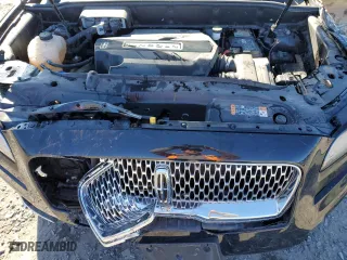 2019 Lincoln Nautilus Reserve with VIN 2LMPJ8LP0KBL52855, listed as a Copart auction lot 88999775 with 36,999 mi miles and Salvage Title. Bid and sale history available at carsss.com. Image 13.