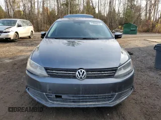 2013 Volkswagen Jetta Comfortline с VIN 3VWDL7AJ4DM408378, выставлен на аукционе Copart как лот 77094074 с пробегом 169 129 миль миль и Списание • Salvage title. История ставок и продаж доступна на DreamBid. Изображение 5.