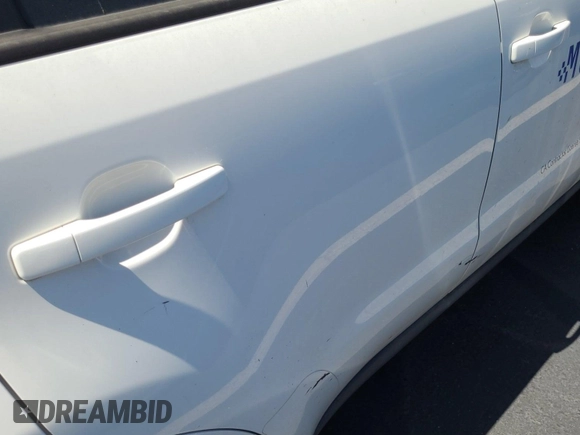 2014 Kia Soul with VIN KNDJN2A20E7073353, listed as a IAAI auction lot 42239175 with 177,814 mi miles and . Bid and sale history available at DreamBid. Image 37.