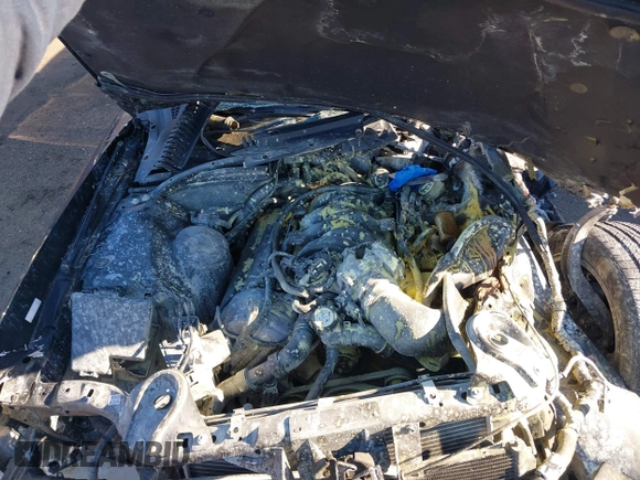 2003 Ford Thunderbird Deluxe z VIN 1FAHP60A23Y113972, wystawiony jako IAAI lot #41839267 z przebiegiem Nie podano mil oraz . Historia ofert i sprzedaży dostępna na DreamBid. Obrazek 10.