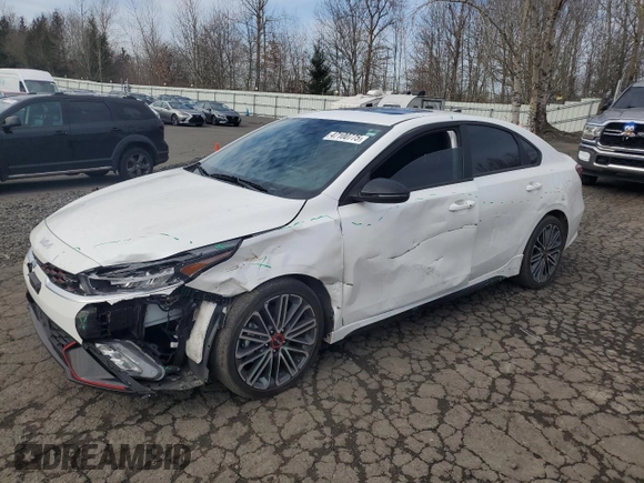2024 Kia Forte GT with VIN 3KPF44AC1RE717915, listed as a Copart auction lot 47100775 with 31,568 mi miles and Salvage Title. Bid and sale history available at carsss.com. Image 1.