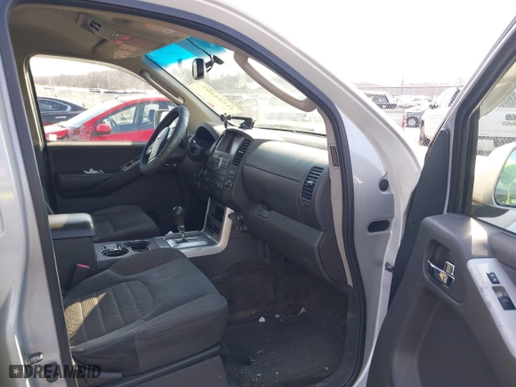 2012 Nissan Pathfinder LE with VIN 5N1AR1NN0CC609284, listed as a IAAI auction lot 41544407 with 278,441 mi miles. Bid and sale history available at carsss.com. Image 5.