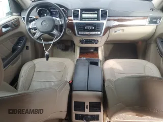 2014 Mercedes-Benz GL 450 z VIN 4JGDF7CE5EA434847, wystawiony jako Copart lot #53893475 z przebiegiem 117 808 mil mil oraz Szkody całkowita. Historia ofert i sprzedaży dostępna na DreamBid. Obrazek 8.