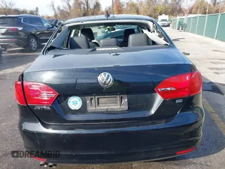 2014 Volkswagen Jetta Sedan SE w/Connectivity/Sunroof PZEV with VIN 3VWD17AJ5EM422359, listed as a IAAI auction lot 38090147 with 51,234 mi miles. Bid and sale history available at carsss.com. Image 16.