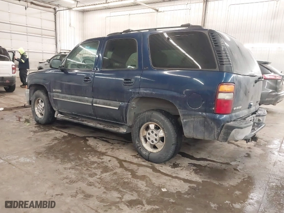 2001 Chevrolet Tahoe LS with VIN 1GNEK13TX1R108982, listed as a IAAI auction lot 41622297 with 202,013 mi miles. Bid and sale history available at carsss.com. Image 3.