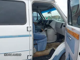 1994 Chevrolet Chevy Van с VIN 1GBEG25K7RF171947, выставлен на аукционе IAAI как лот 42483170 с пробегом 173 855 миль миль и . История ставок и продаж доступна на DreamBid. Изображение 5.