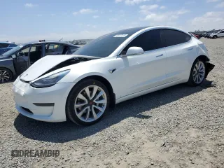 2019 Tesla Model 3 Mid Range z VIN 5YJ3E1EA4KF472552, wystawiony jako Copart lot #58317415 z przebiegiem 103 757 mil mil oraz Szkoda całkowita • Salvage title. Historia ofert i sprzedaży dostępna na DreamBid. Obrazek 1.