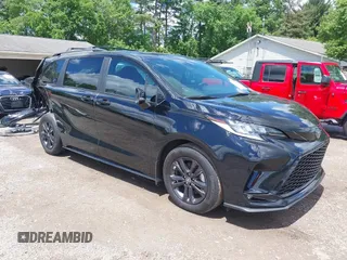 2025 Toyota Sienna XSE z VIN 5TDCSKFCXSS156213, wystawiony jako IAAI lot #42323480 z przebiegiem 10 011 mil mil oraz . Historia ofert i sprzedaży dostępna na DreamBid. Obrazek 1.