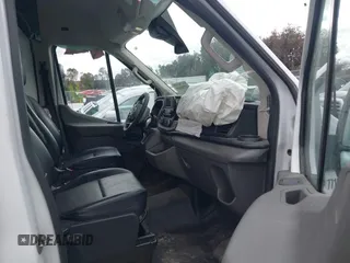 2021 Ford Transit Cargo z VIN 1FTBR1C87MKA81434, wystawiony jako IAAI lot #41759890 z przebiegiem 221 227 mil mil oraz . Historia ofert i sprzedaży dostępna na DreamBid. Obrazek 5.