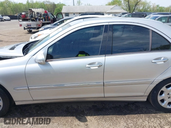 2005 Mercedes-Benz C 240 with VIN WDBRF81J75F707949, listed as a IAAI auction lot 42083094 with 108,730 mi miles and . Bid and sale history available at DreamBid. Image 14.