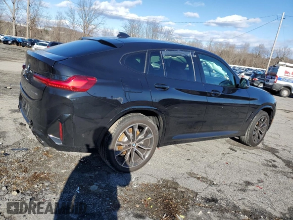 2025 BMW X4 xDrive30i z VIN 5UX33DT02S9X64212, wystawiony jako Copart lot #83121124 z przebiegiem Nie podano mil oraz Szkoda całkowita • Salvage title. Historia ofert i sprzedaży dostępna na DreamBid. Obrazek 3.