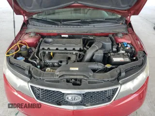 2010 Kia Forte EX z VIN KNAFU4A25A5230589, wystawiony jako Copart lot #55386055 z przebiegiem 201 875 mil mil oraz Szkoda całkowita • Salvage title. Historia ofert i sprzedaży dostępna na DreamBid. Obrazek 11.