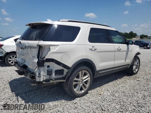 2017 Ford Explorer XLT z VIN 1FM5K8D83HGC60731, wystawiony jako Copart lot #61632765 z przebiegiem 63 521 mil mil oraz Szkoda całkowita • Salvage title. Historia ofert i sprzedaży dostępna na DreamBid. Obrazek 3.