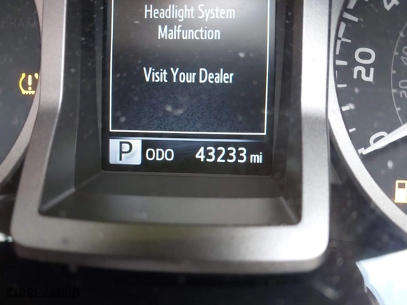 2022 Toyota Tacoma 2WD SR5 with VIN 3TYAZ5CN7NT018857, listed as a IAAI auction lot 40947879 with 43,233 mi miles. Bid and sale history available at carsss.com. Image 16.