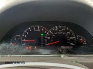 2005 Toyota Camry LE z VIN 4T1BE30KX5U617902, wystawiony jako Copart lot #56540005 z przebiegiem 224 421 mil mil oraz Szkoda całkowita • Salvage title. Historia ofert i sprzedaży dostępna na DreamBid. Obrazek 9.