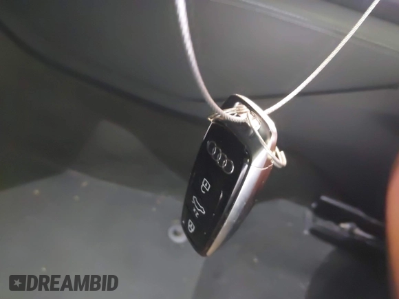 2019 Audi e-tron Premium Plus с VIN WA1LAAGE4KB023803, выставлен на аукционе IAAI как лот 42184693 с пробегом 30 746 миль миль и . История ставок и продаж доступна на DreamBid. Изображение 11.