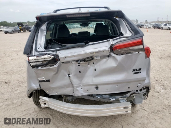 2025 Toyota RAV4 XLE Premium z VIN 2T3A1RFV6SC501208, wystawiony jako Copart lot #63846385 z przebiegiem 5 196 mil mil oraz Szkoda całkowita • Salvage title. Historia ofert i sprzedaży dostępna na DreamBid. Obrazek 6.