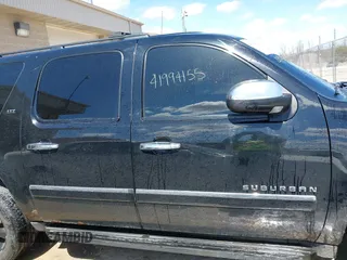 2010 Chevrolet Suburban LTZ with VIN 1GNUKKE39AR106851, listed as a IAAI auction lot 41994155 with 148,776 mi miles. Bid and sale history available at carsss.com. Image 13.