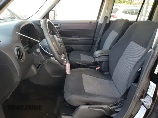 2014 Jeep Patriot High Altitude with VIN 1C4NJPFA2ED624667, listed as a Copart auction lot 52130375 with 198,806 mi miles and Salvage Title. Bid and sale history available at carsss.com. Image 7.